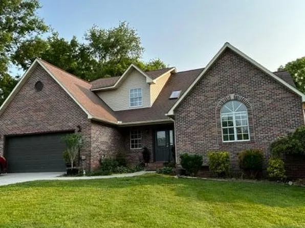 564 Hallmark Ln, Strawberry Plains, TN 37871