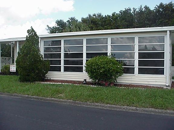 2nd image of 122 Taho Cir