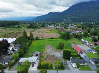 4524 No 3 Rd #4, Chilliwack, BC V2R5E8