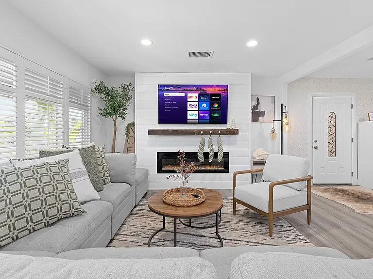 13271 Amarillo Dr — Photo 3