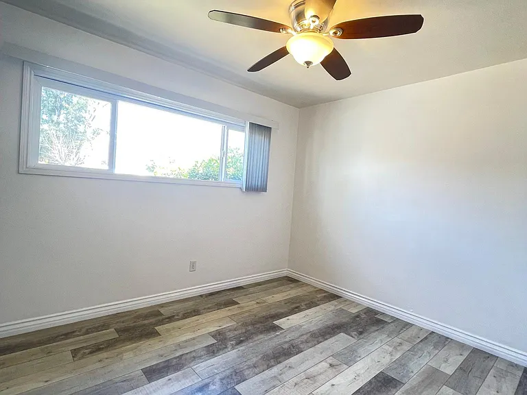 11666 Davis St — Photo 14