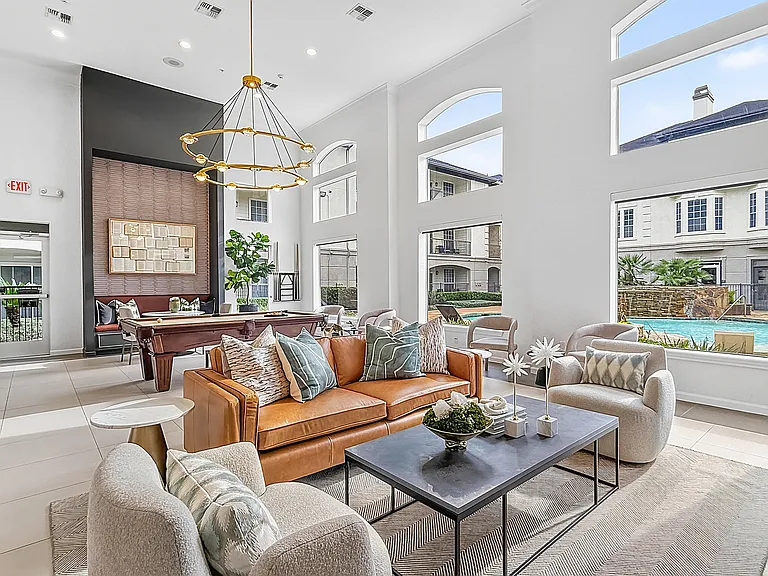 Hadley Midtown — Photo 3