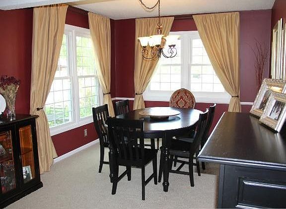 5th image of 8755 Knollwood Dr