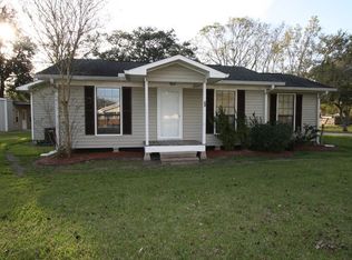 1018 Theard Alfred Calais Rd, Breaux Bridge, LA 70517