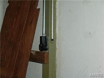 4th image of 8932 North Ave
