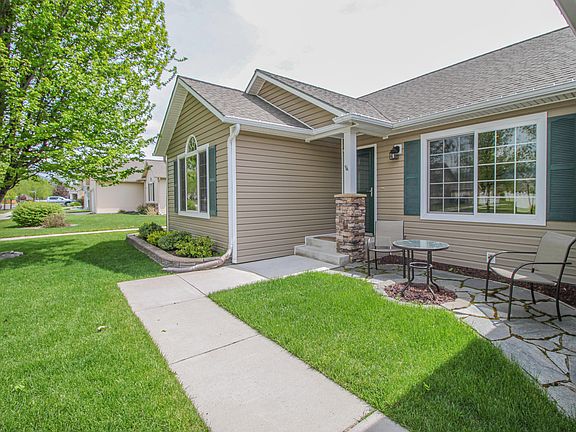 2nd image of 4027 Yorkshire Pl