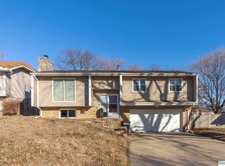14722 O Cir, Omaha, NE 68137