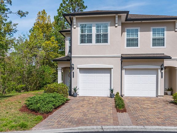 2nd image of 11331 Estancia Villa Cir #406