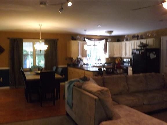 4th image of 123 Highland View Dr