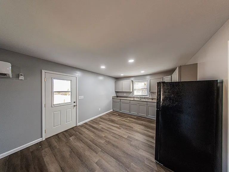 120 Lake Dr #3 — Photo 8