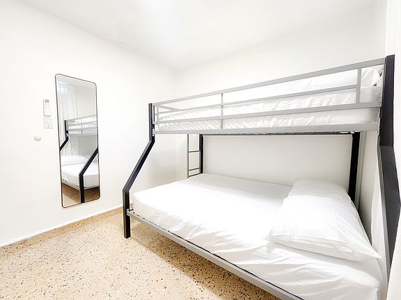 2 bedroom with bunkbed, full and twin also with ac split unit