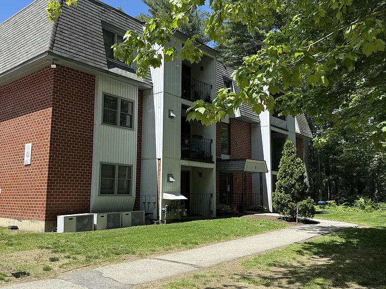 29 Partridge Green Way — Photo 2