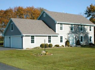 2214 Hillside Rd, Richfield, WI 53076