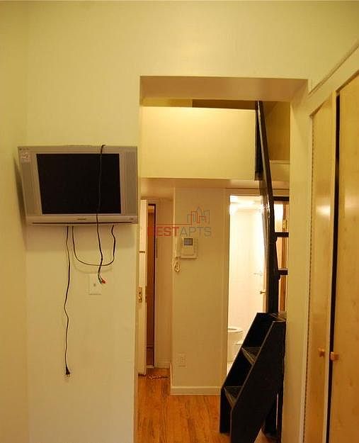2nd image of 323 W 30th St APT B3