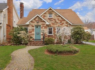 2241 Greenside Pl, Scotch Plains, NJ 07076