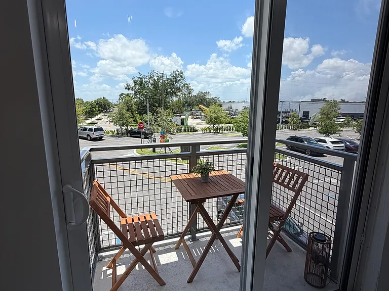 1101 SW 71st Ave #2 — Photo 9