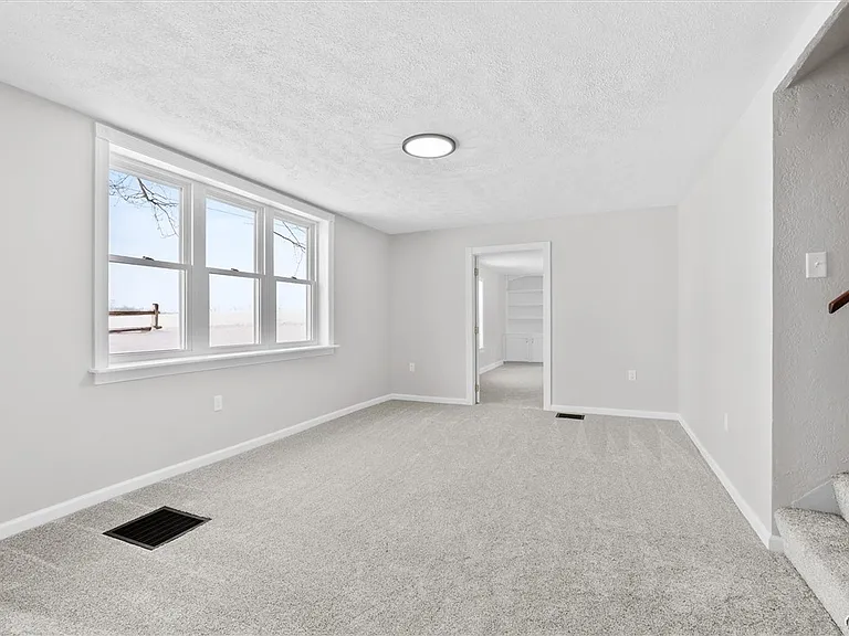 6982 Webster Rd — Photo 19