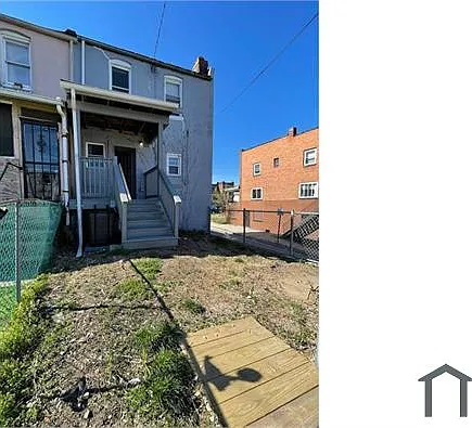 101 S Kossuth St — Photo 9
