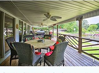 406 NW 12th St, Carrabelle, FL 32322