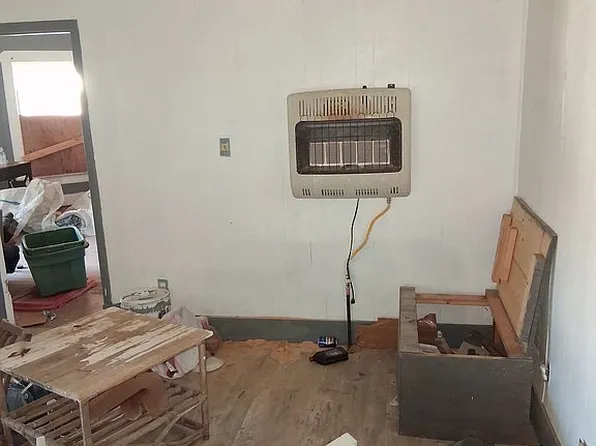 322 E 7th Ave, Bristow, OK 74010