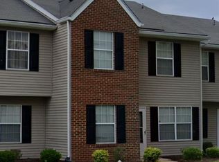 3625 Clover Meadows Dr, Chesapeake, VA 23321