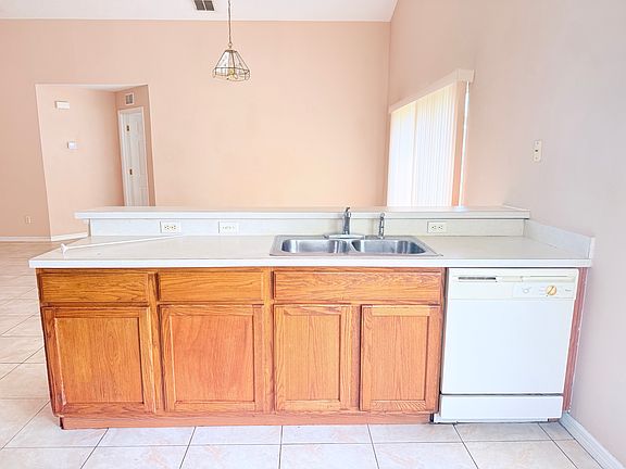 4th image of 11024 Rouse Run Cir