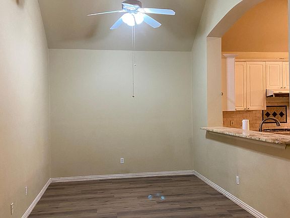4th image of 3000 Sawtooth Dr