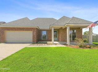 100 Bristow Bayou Rd, Broussard, LA 70518