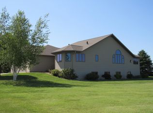 316 8th St NE, Fulda, MN 56131