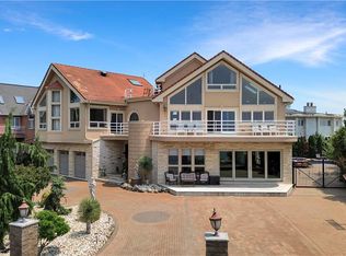 545 Arbutus Ave, Staten Island, NY 10312