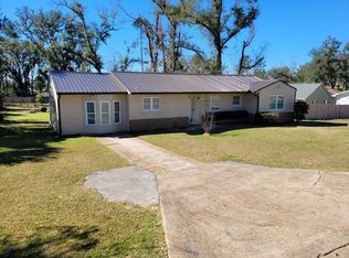 4521 Putnam St, Marianna, FL 32446