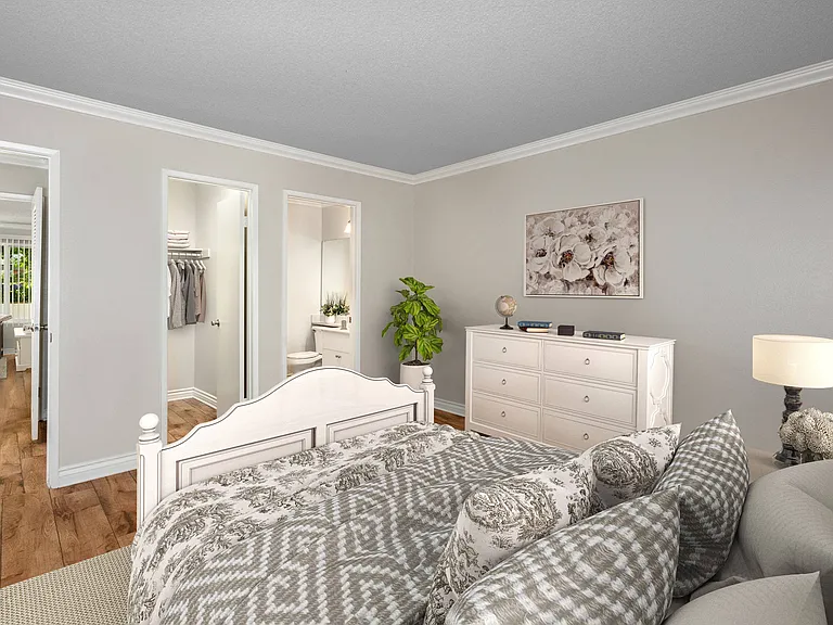 Briar Villa Apartments — Photo 7