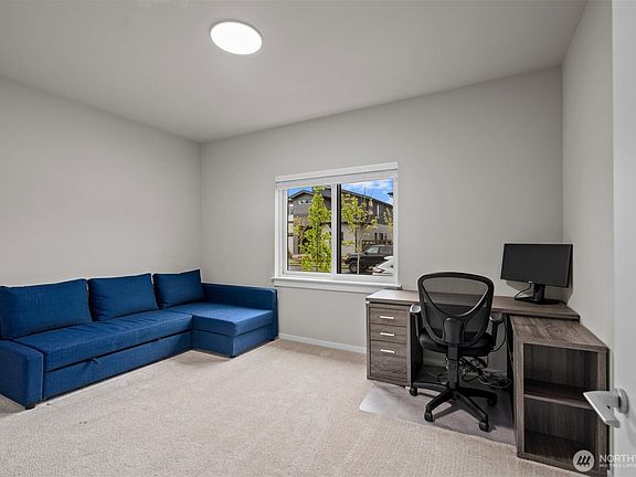 3rd image of 33455 Holly Avenue SE
