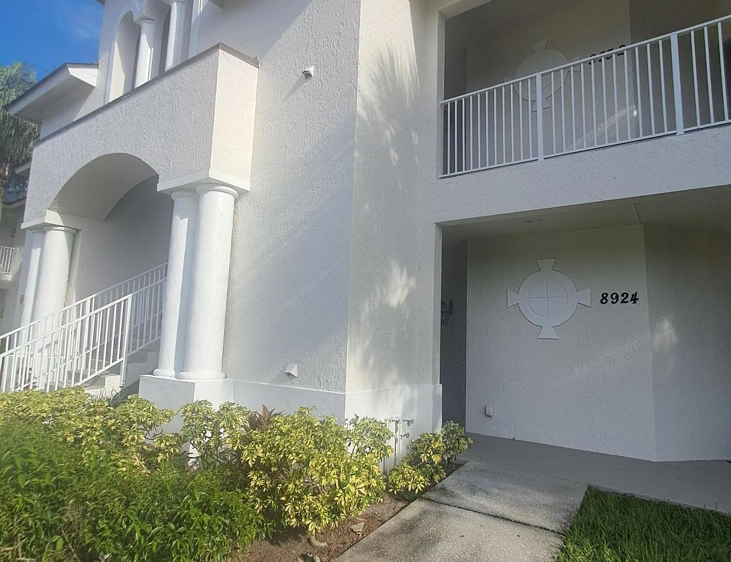1 bed, 1.5 bath, 1000 sqft, $1,675 — Photo 1