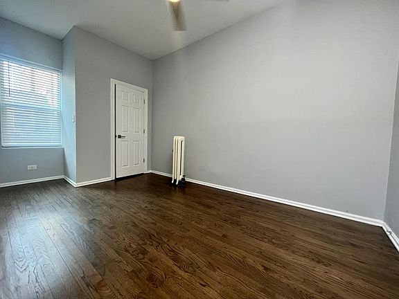 3rd image of 2309 N Milwaukee Ave #18
