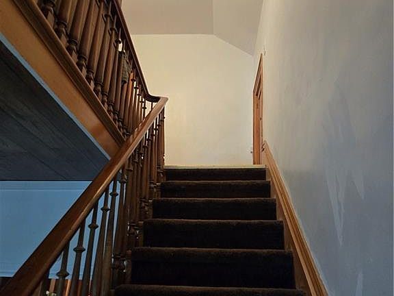 4th image of 21 Lincoln Ave