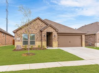 3030 Moccasin Ln, Aubrey, TX 76227