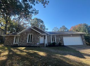 1216 Green Mountain Dr, Little Rock, AR 72211