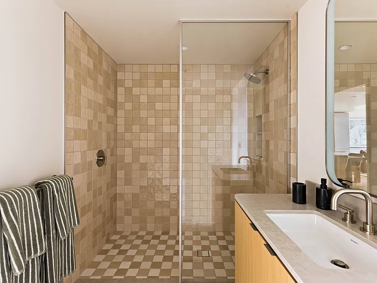 Habitat Residences — Photo 24