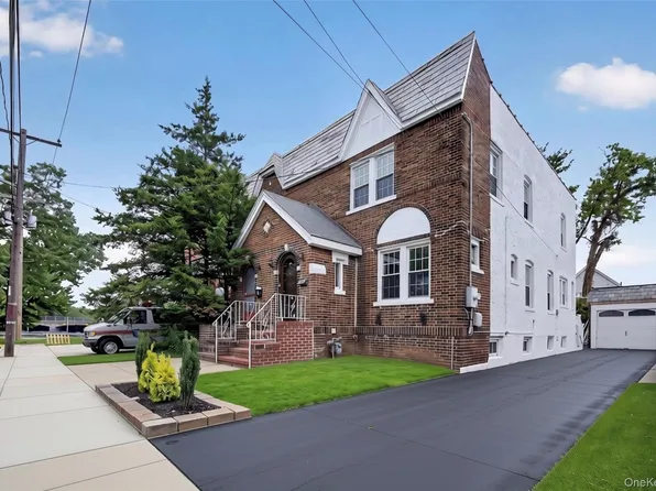 94-45 243rd Street, Floral Park, NY 11001