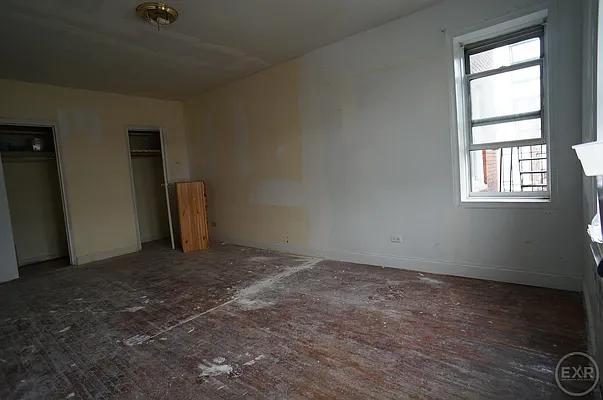 Rented by EXR | media 4