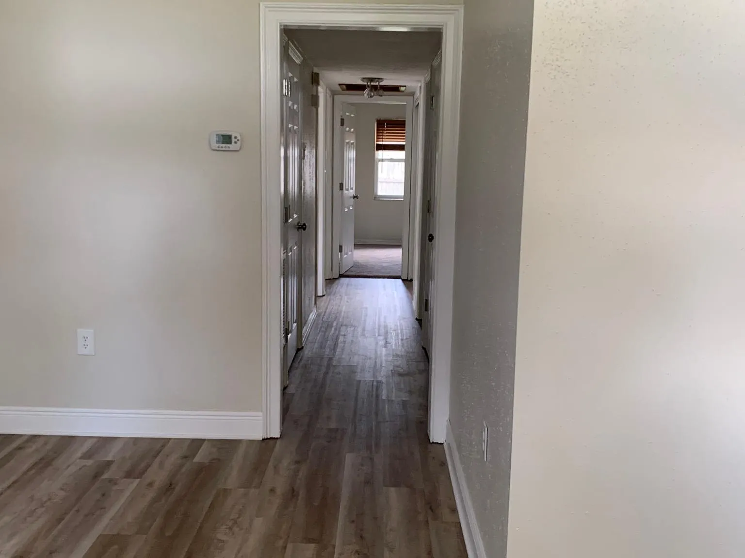 7822 N Jamaica St — Photo 3
