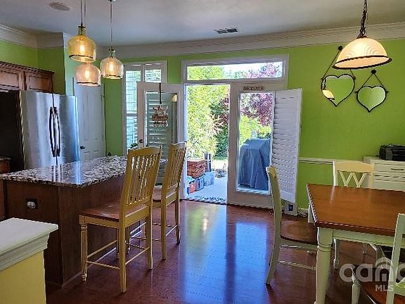 5th image of 9303 Greenheather Dr