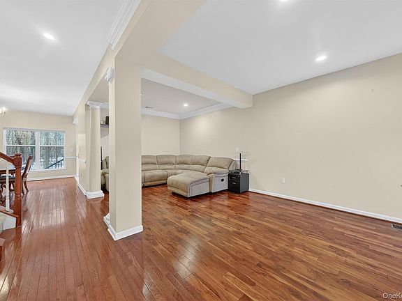 5th image of 1123 Cold Spring Road