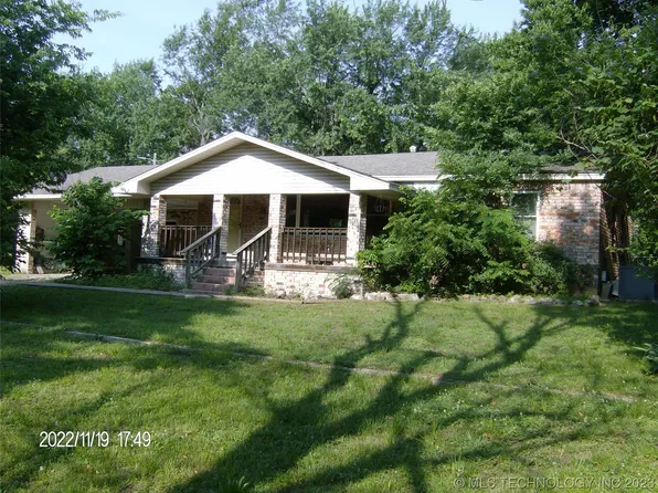 204 S Seminole Ave, Tahlequah, OK 74464