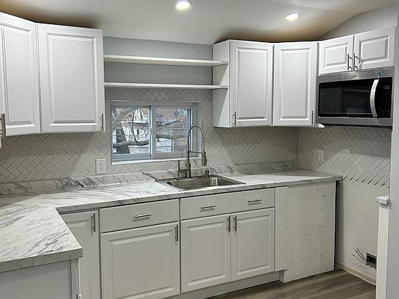 3rd image of 107-29 134th St #3