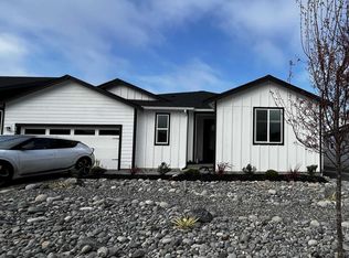 626 Gooseberry Pl, Sequim, WA 98382