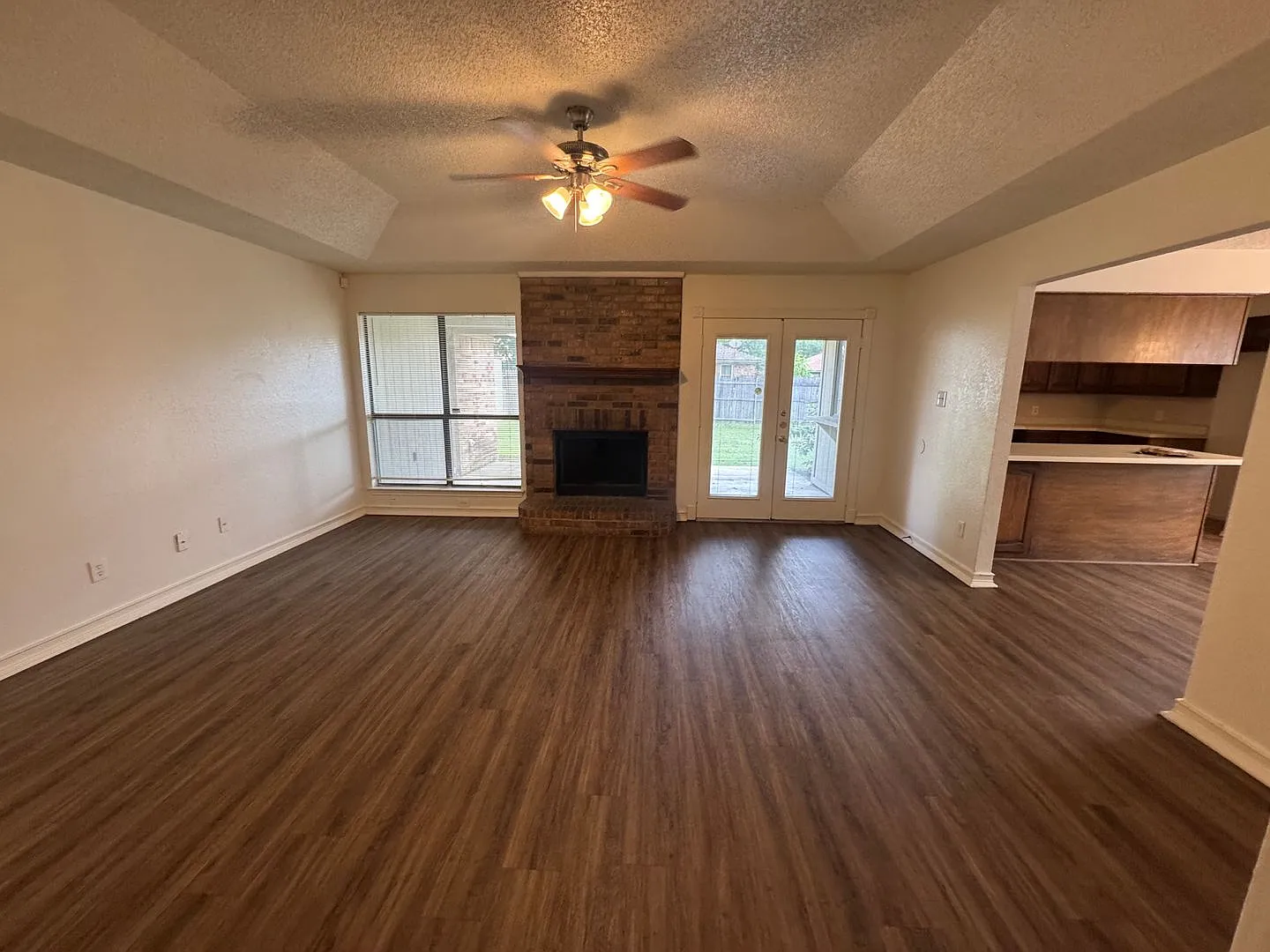 Single Story home in Crowley ISD — Photo 3