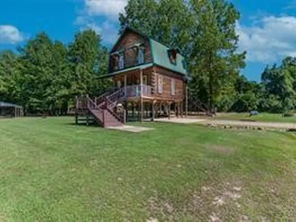 22 County Road 2512, Naples, TX 75568