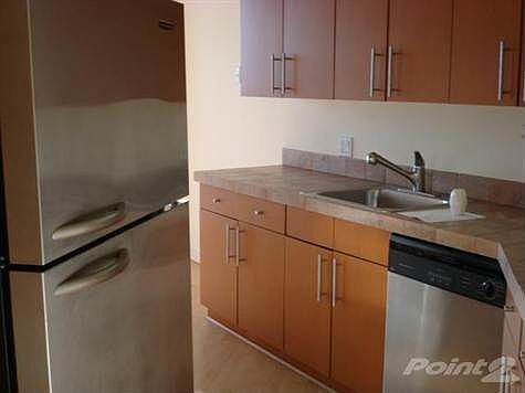 5th image of 3610 Yacht Club Dr APT 1011
